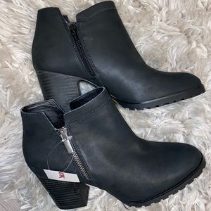 LUCKY BRAND NWT BLACK HEELED BOOTIES
